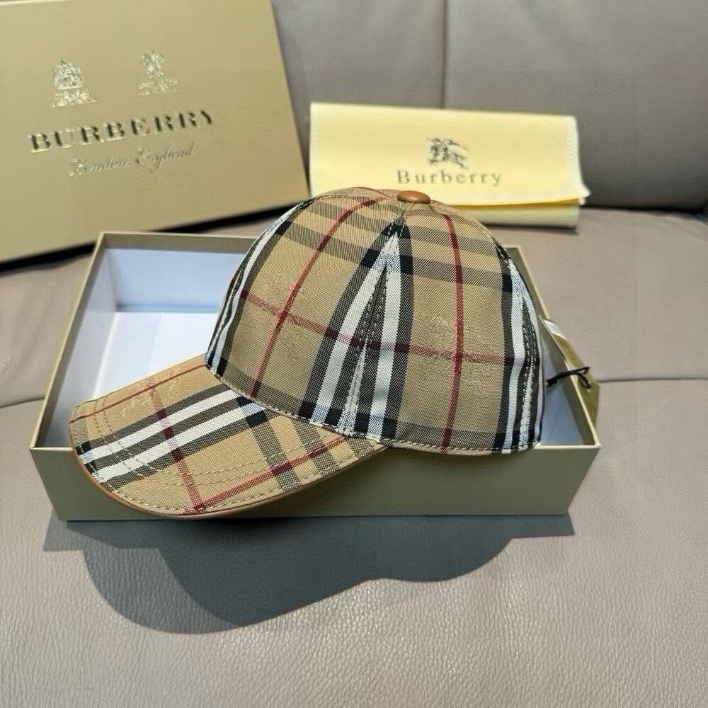 Burberry Vintage Check Baseball Cap - Picture 6 of 6